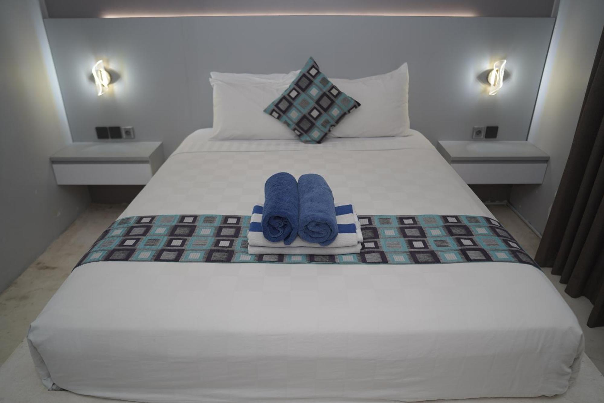 4 Bedroom Villa Kuta Regency B10 Buitenkant foto