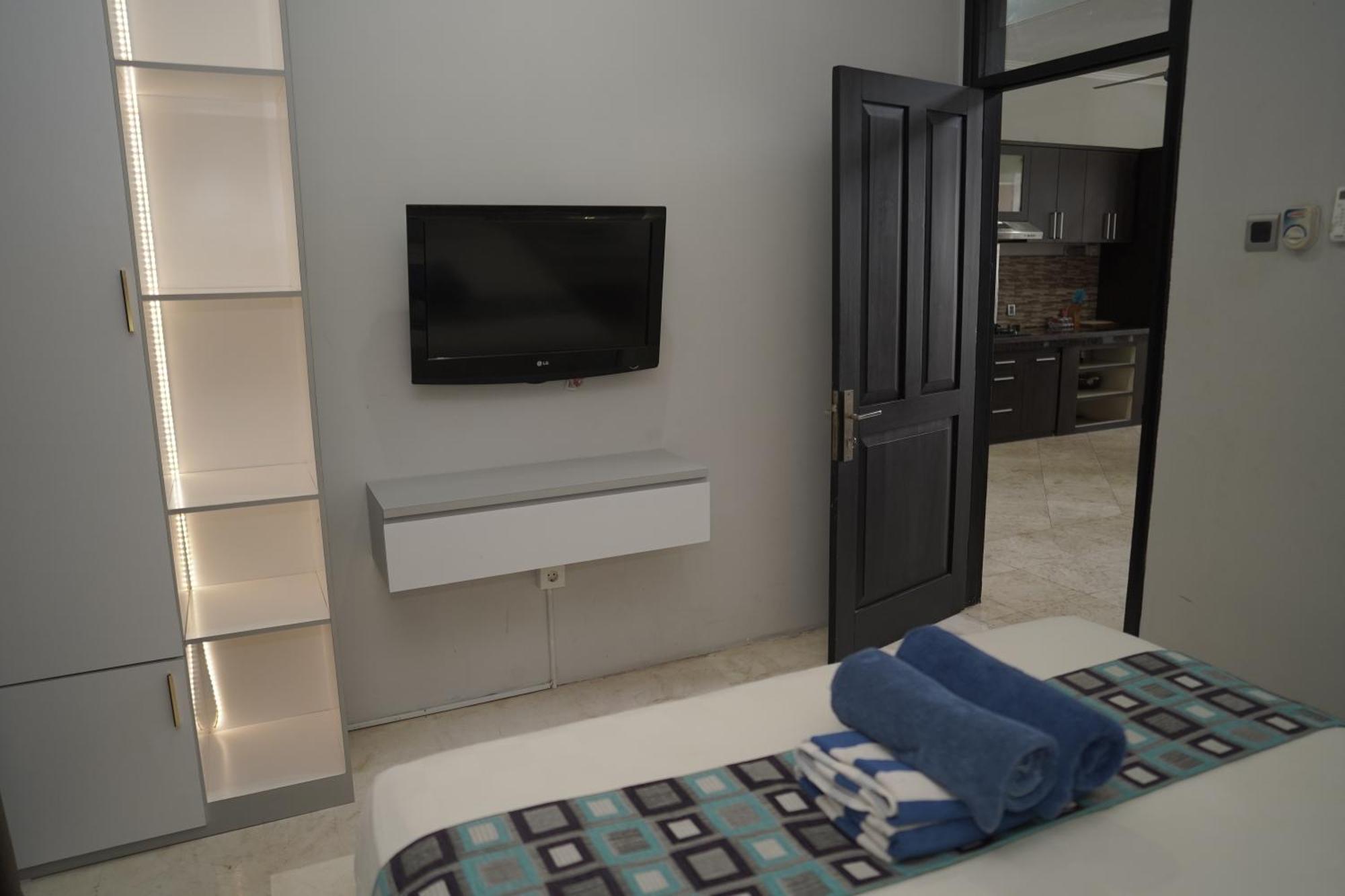 4 Bedroom Villa Kuta Regency B10 Buitenkant foto